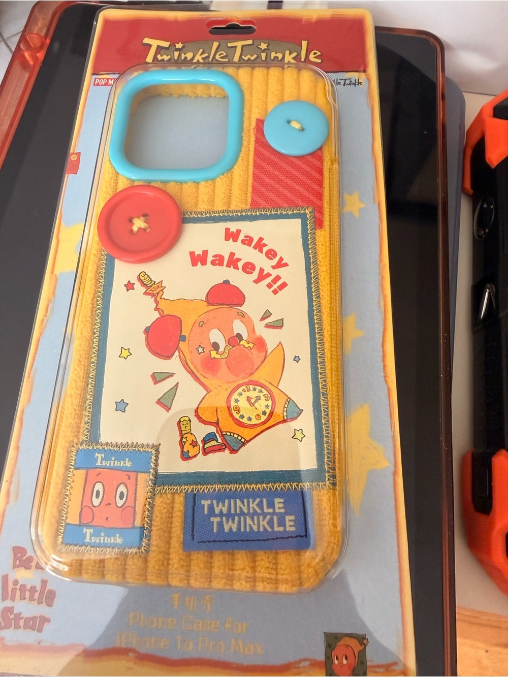 Twinkle Twinkle Yellow Cartoon Phone Case - Cute Button Accent iphone 16 pro max